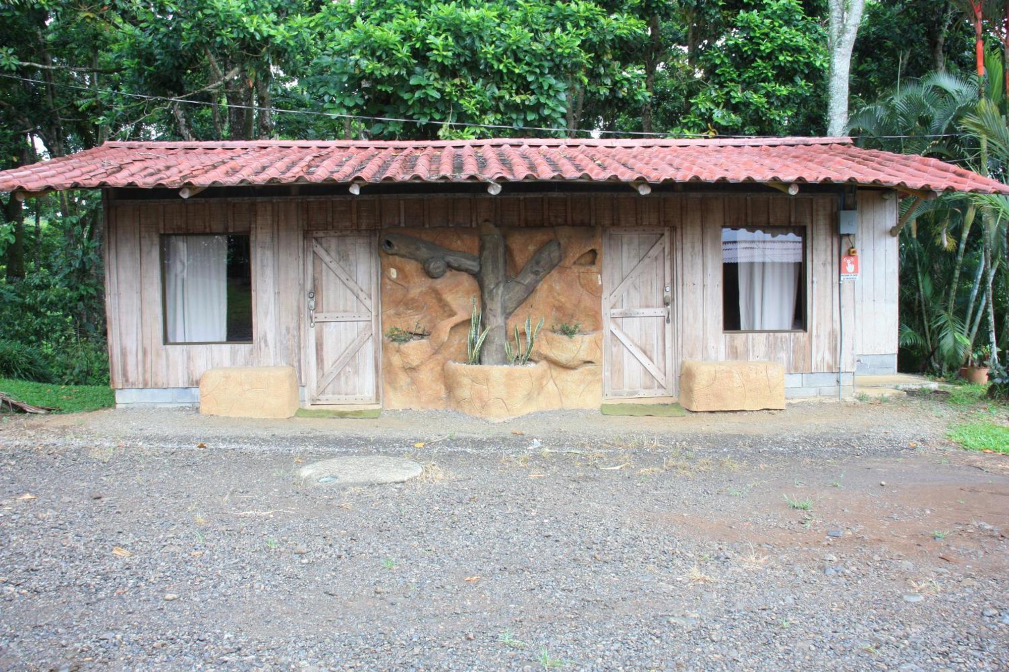 Hotel Del Bosque Río Cuarto Exterior foto